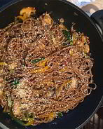 Гречневая лапша с шампиньонами