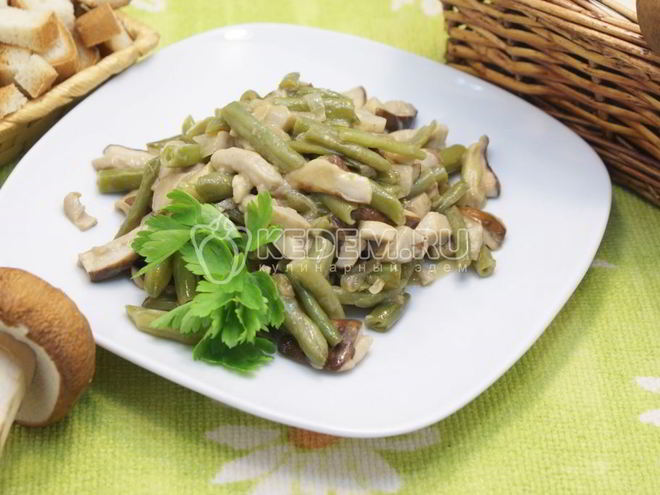 Рецепт белых грибов со стручковой фасолью