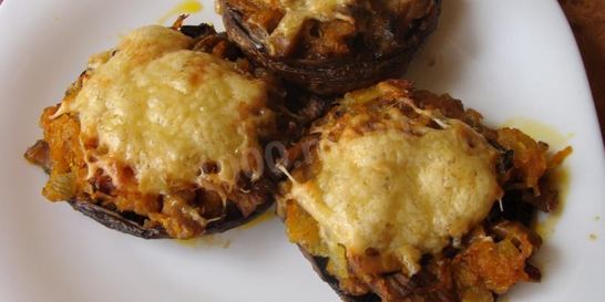 Фаршированные грибы Портобэлло