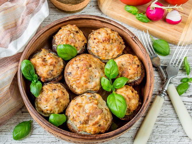 Рецепт фаршированных шампиньонов с курицей