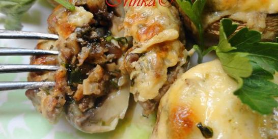 Фаршированные шампиньоны запеченные с сыром в духовке