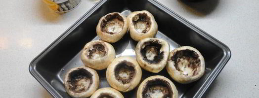 фаршированные шампиньоны запеченные с сыром в духовке. Шаг 2