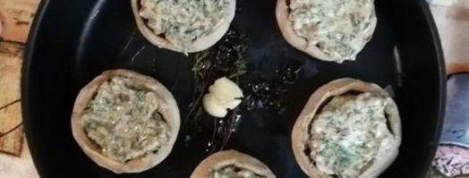 фаршированные шляпки шампиньонов. Шаг 4