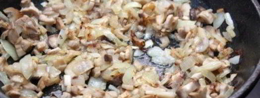 фаршированые грибы рисовое чудо. Шаг 2