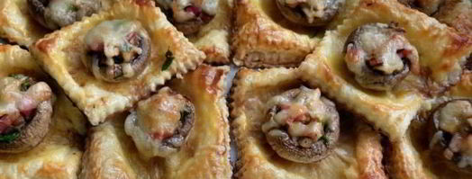 грибы фаршированные на слоеном тесте. Шаг 6