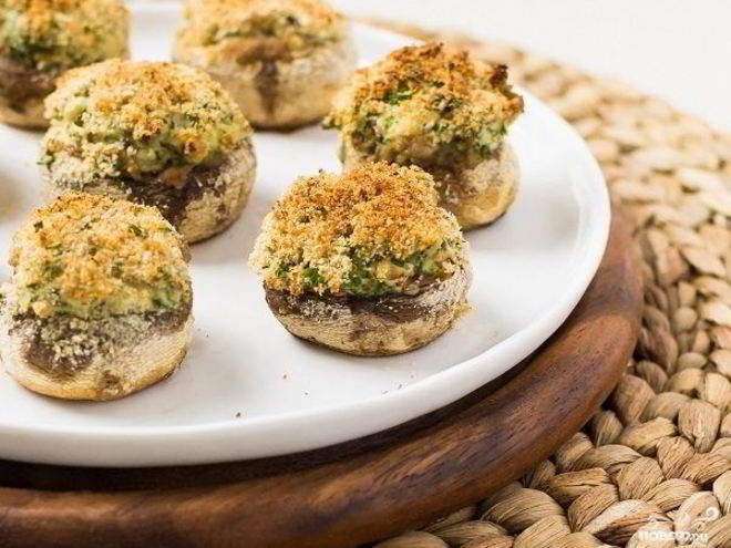 Рецепт грибов, фаршированных сыром, в духовке