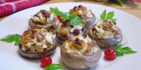 Грибы фаршированные в духовке