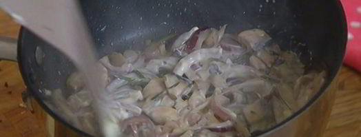 грибы под хрустящим фило. Шаг 7