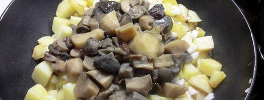 грибы в сметане с картофелем. Шаг 6