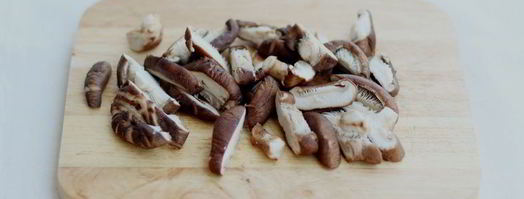 грибы в сметане. Шаг 3