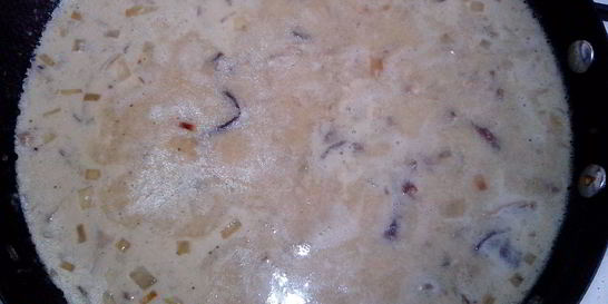 Грибы в сметанном соусе с прованскими травами