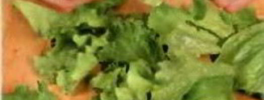 грибы в сухарях, с рисовой лапшой и салатом фризе. Шаг 5