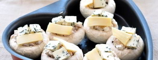 грибы, запеченные с голубым сыром и беконом. Шаг 6