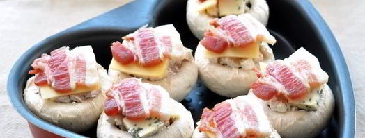 грибы, запеченные с голубым сыром и беконом. Шаг 7