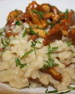 Лисички, жареные с рисом