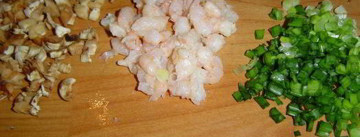 шампиньоны фаршированные морское искушение. Шаг 3