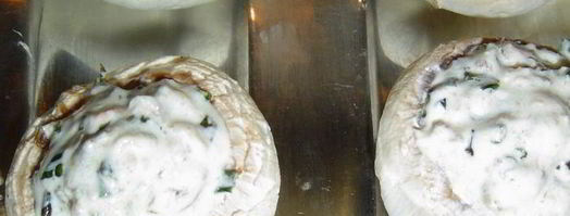 шампиньоны фаршированные морское искушение. Шаг 6