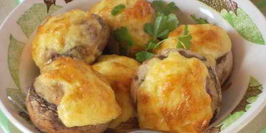 Шампиньоны, фаршированные мясом