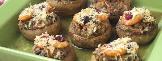 шампиньоны фаршированные с креветками и клюквой. Шаг 7