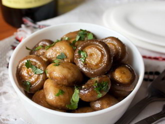 Рецепт шампиньонов с чесноком и хересом