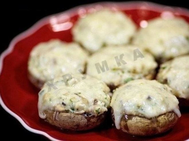 Рецепт шампиньонов с курицей и сыром
