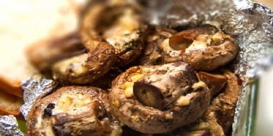 Шампиньоны в фольге в духовке