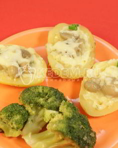 Шампиньоны в картофельных лодочках