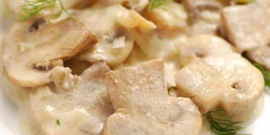 Шампиньоны в сливочном соусе