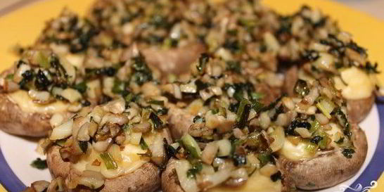 Шампиньоны, запеченные с сыром