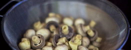 соленые шампиньоны. Шаг 2