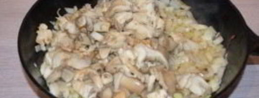 вешенки, жаренные с луком. Шаг 3