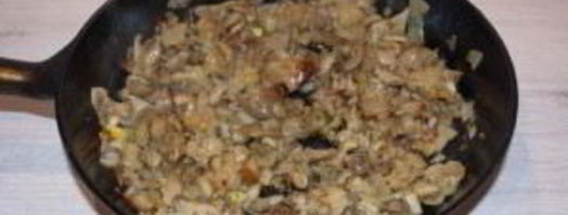 вешенки, жаренные с луком. Шаг 4