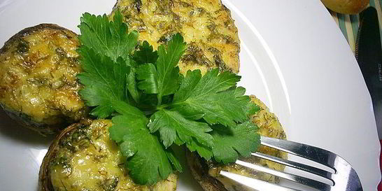 Закусочные фаршированные шампиньоны