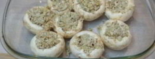 запеченные грибы с фаршем в духовке. Шаг 6