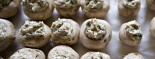 запеченные грибы с начинкой. Шаг 6