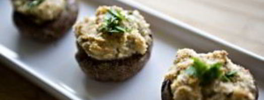 запеченные грибы с начинкой. Шаг 7