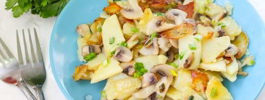 жареные грибы с картошкой на сковороде. Шаг 10