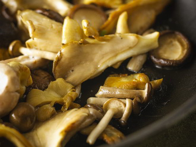 Рецепт жареных груздей с овощами