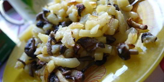 Жареные опята с картошкой