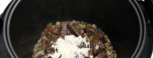 гуляш в мультиварке. Шаг 4