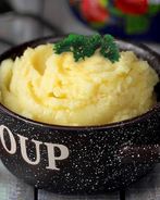 Картофельное пюре с чесноком и укропом в мультиварке