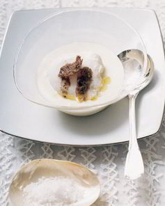 Картофельное пюре с яйцами пашот и белым трюфелем