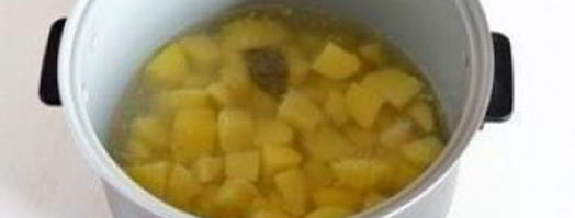 картофельное пюре в мультиварке редмонд. Шаг 3