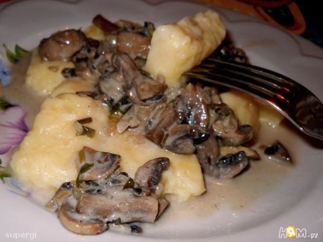 Рецепт картофельных ньокков с грибной подливкой