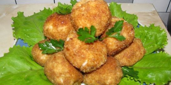 Клецки из куриного филе с луком