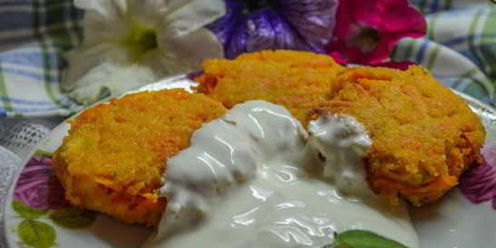 Диетические морковные котлеты