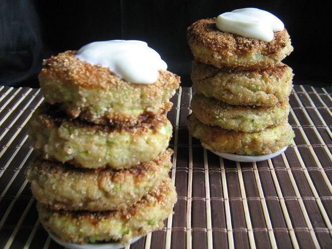 Рецепт кабачкова-яблочных котлетки