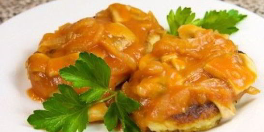 Картофельные котлеты с грибным соусом
