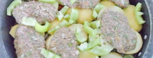 казан котлеты, котлеты в кастрюле. Шаг 19