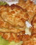 Котлетки из курицы с ананасами